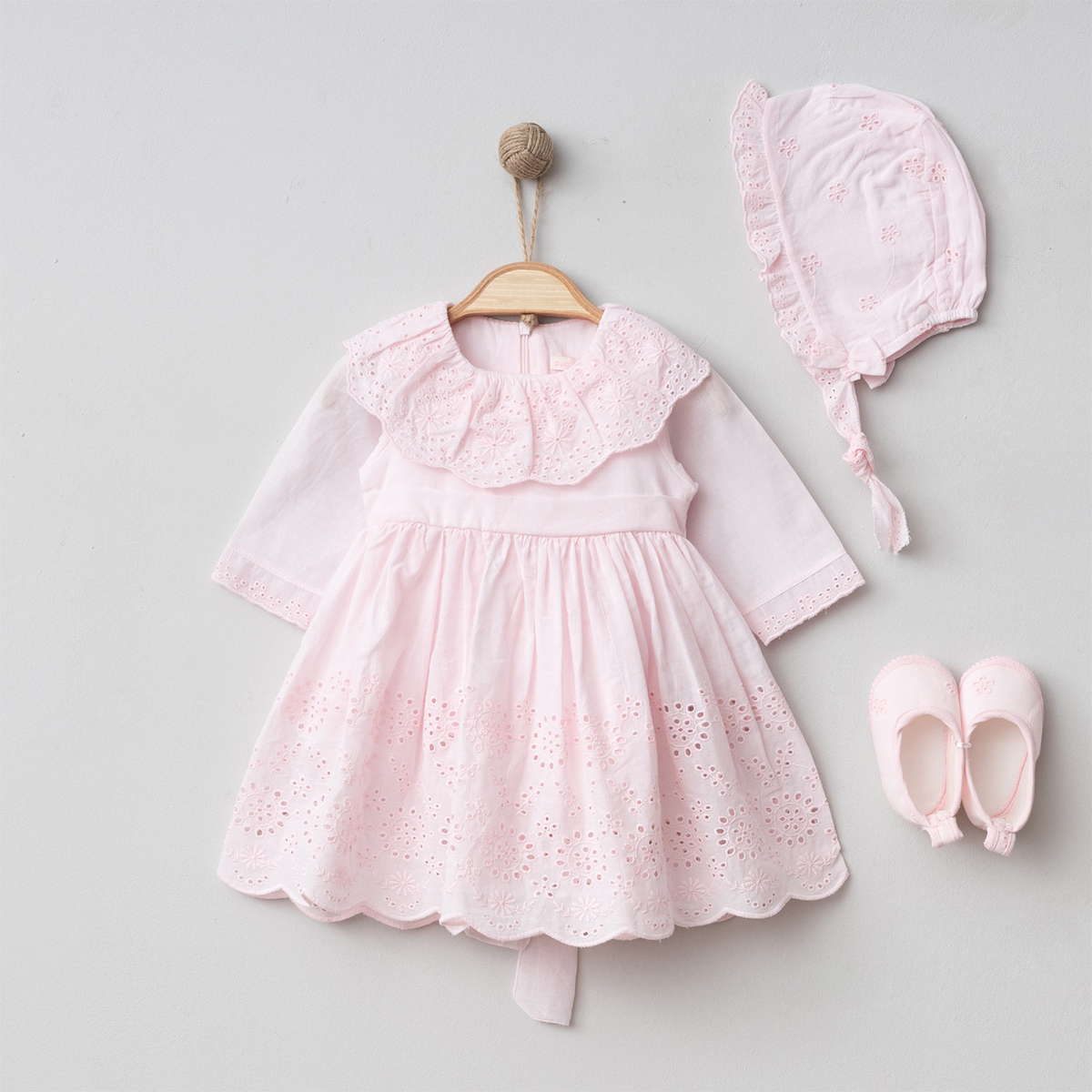 PUGİ KIZ 0/3-3/6 AY ORTANCA MEVLÜTLÜK SET