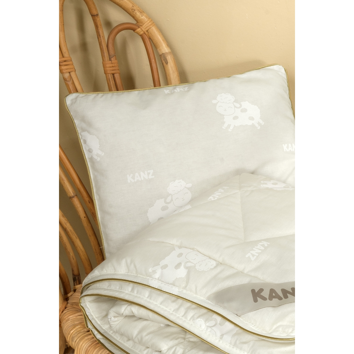 KANZ UNISEX 35*45 CM YÜN DOLGULU YASTIK