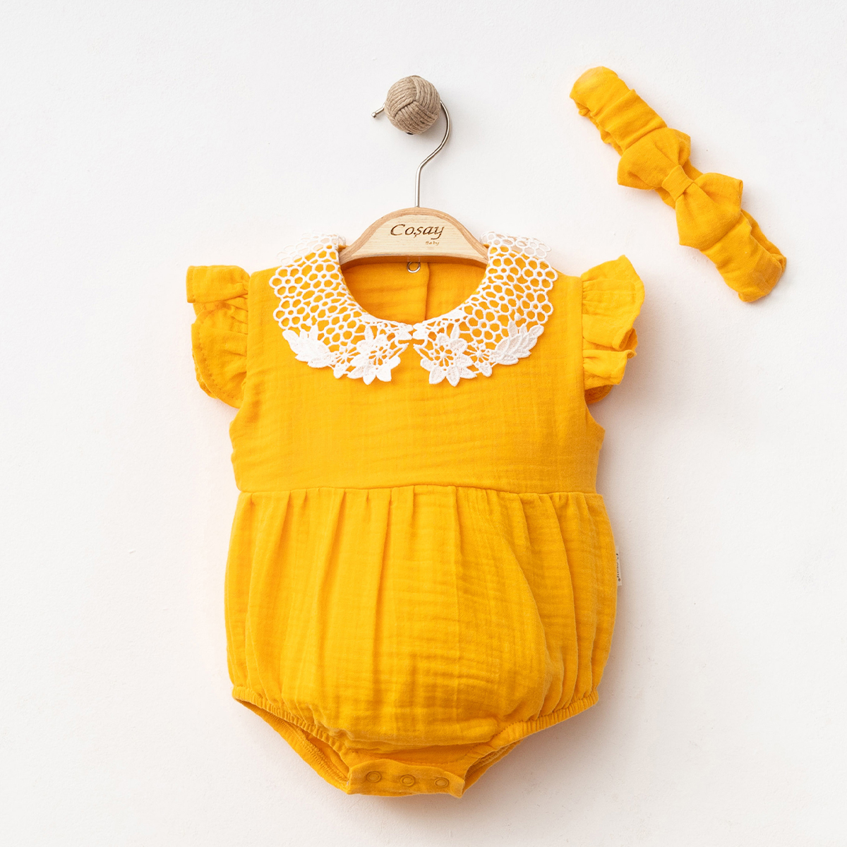 COŞAY BEBE KIZ 6-9-12 AY DANTEL YAKA MÜSLİN TULUM