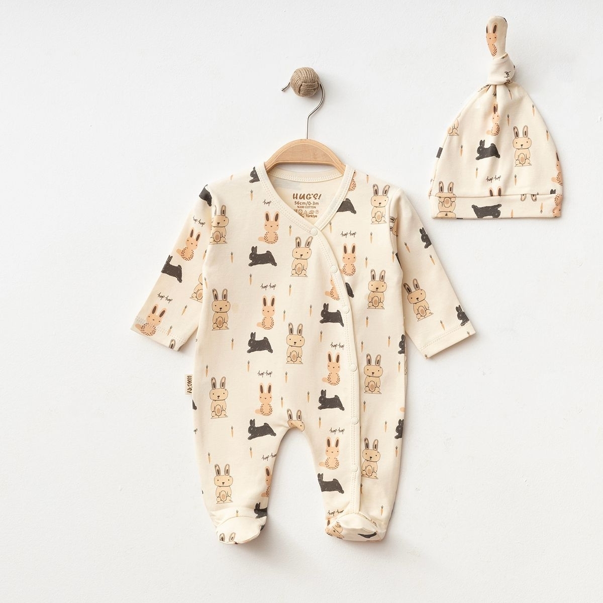 HUGS ERKEK 3-6-9 AY TAVŞAN VE HAVUÇ ÇITÇITLI TULUM