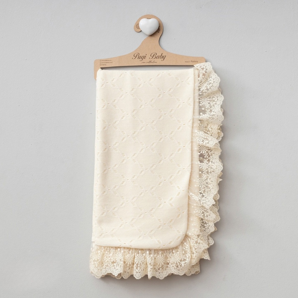 PUGİ KIZ 90*90 CM DANTELLİ BATTANİYE