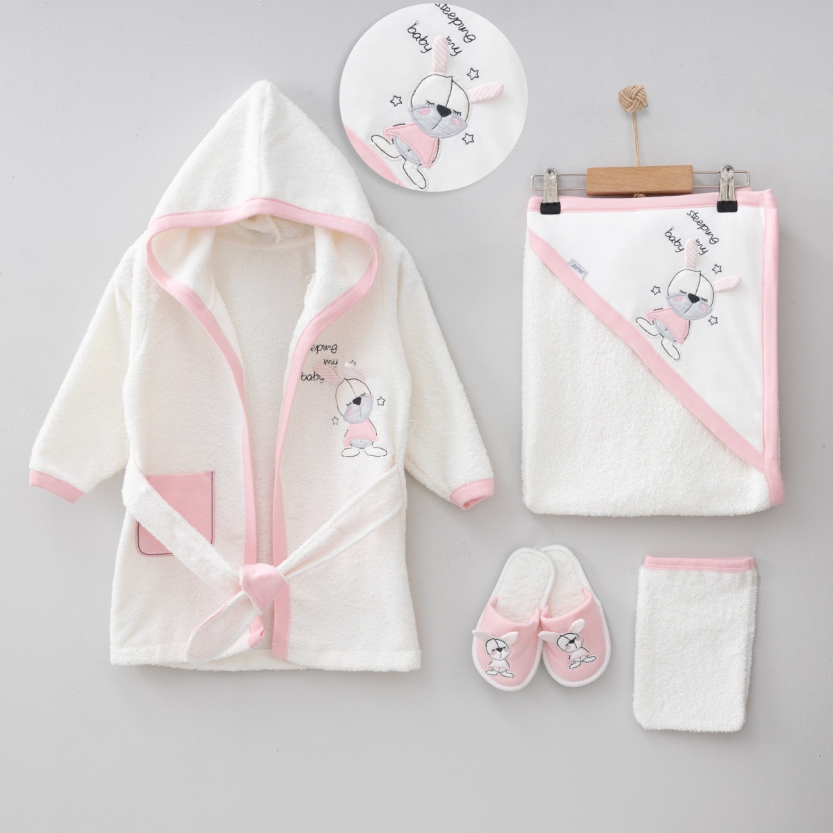 ZIPIR UNISEX 0-12 AY UYUYAN TAVŞAN BORNOZ SETİ